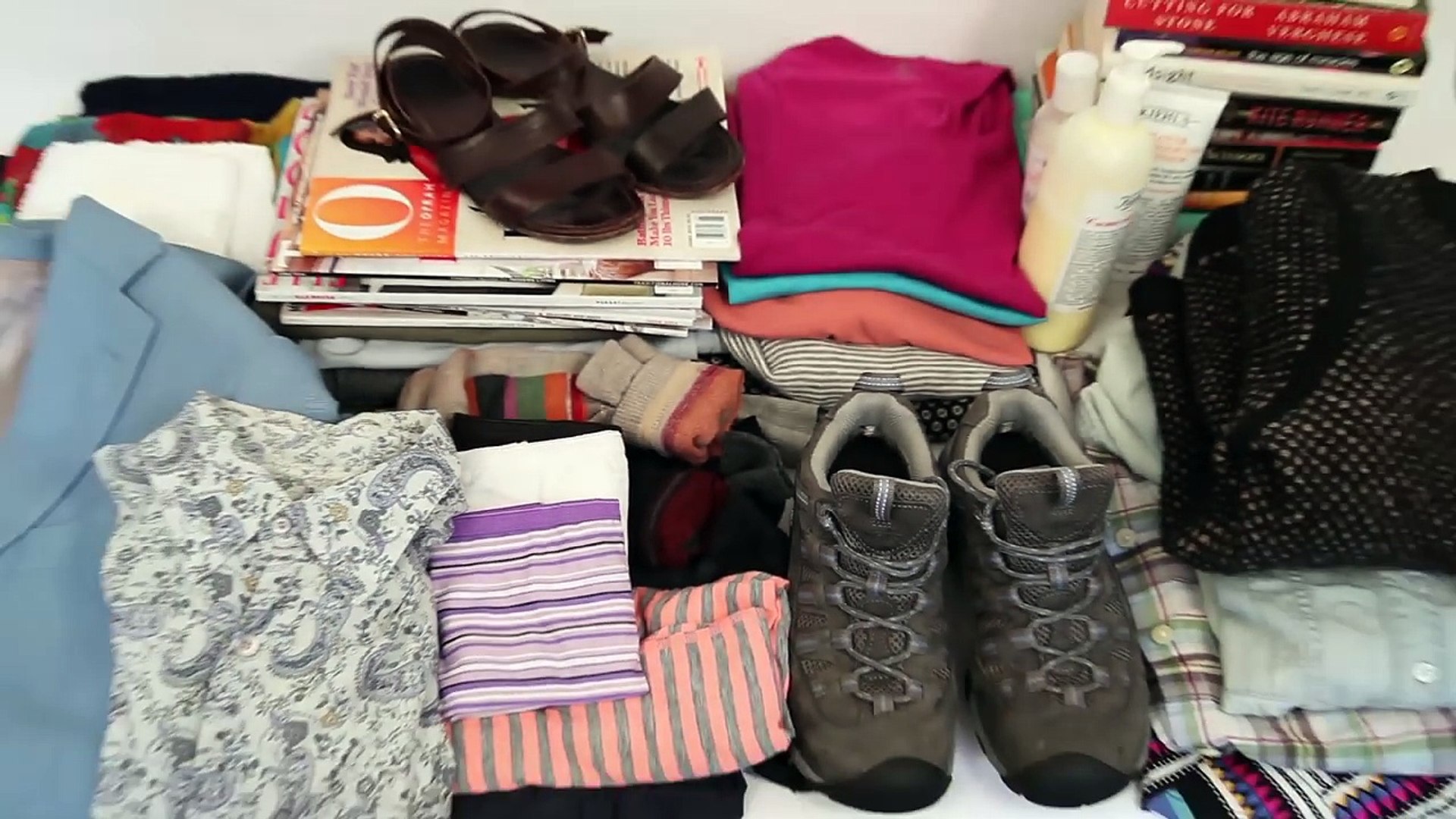 12 Travel Packing Tips- Howdini Hacks
