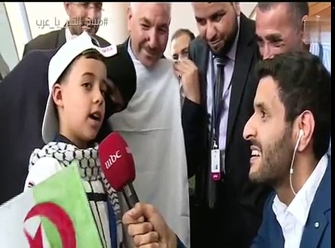 شاهد طفل جزائري 7 سنوات ابهر الحضوروفاز بجائزة تحدي القراءة من بين3 ملايين متسابق 2016