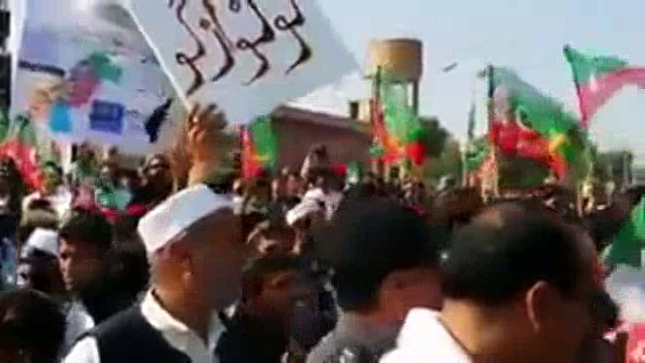 Kohat Main Nawaz Sharif Ka Jalsa - Kohat Go Nawaz Go ke Naaron Se Goonj Utha