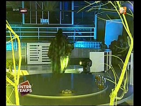 2Stv dévoile un nouveau décor avec l'émission Entre Temps Aicha Diouf aux commandes