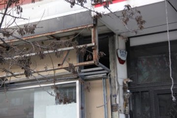 Duvarı Delerek Girdikleri Kuyumcudan 900 Bin Liralık Altın Çaldılar