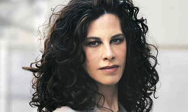 Μες στου Αιγαίου τα νησιά - Ελευθερία Αρβανιτάκη