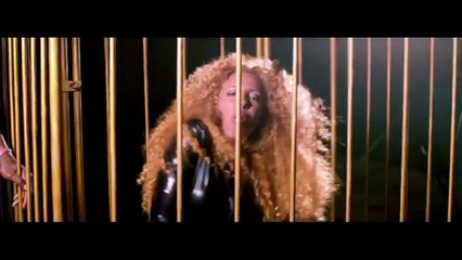 Afida Turner se dévoile topless sur son compte Twitter