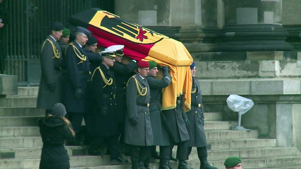 Staatsakt für verstorbenen Bundespräsidenten Herzog