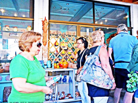 Gezginler Samos Adası'nda / Travelers on Samos Island