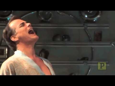 Highlights From Private Lives Starring Kim Cattrall