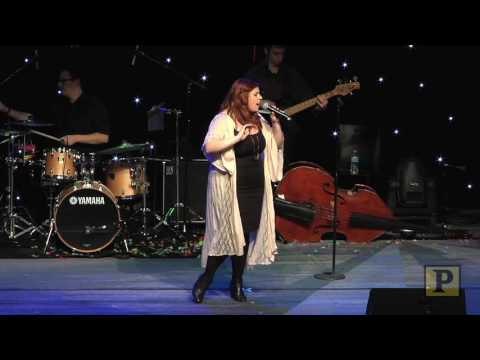 A Look Back: Lena Hall Takes on Hedwig, Jenn Colella Rocks AC/DC at BroadwayCon 2016