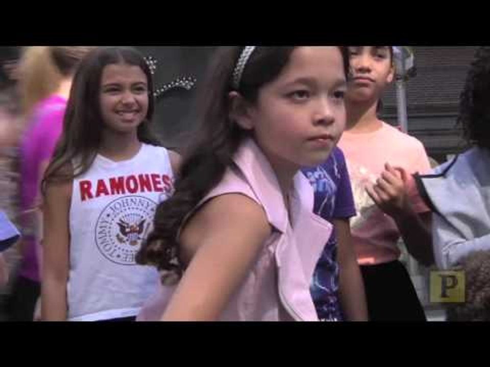 Alex Brightman and "School of Rock" Kids Rock Out in Promo Photo Shoot