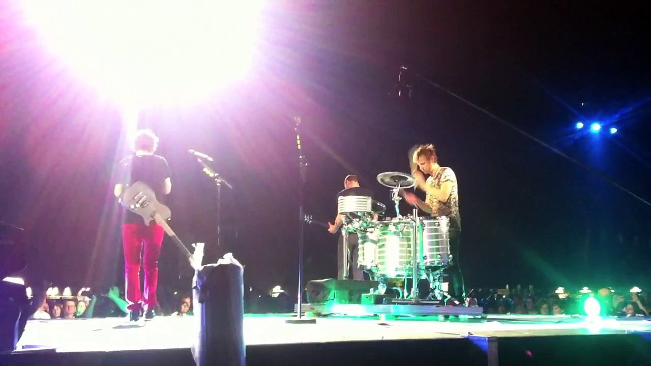 Muse - Guiding Light - Wercheter Festival Site - 06/18/2013