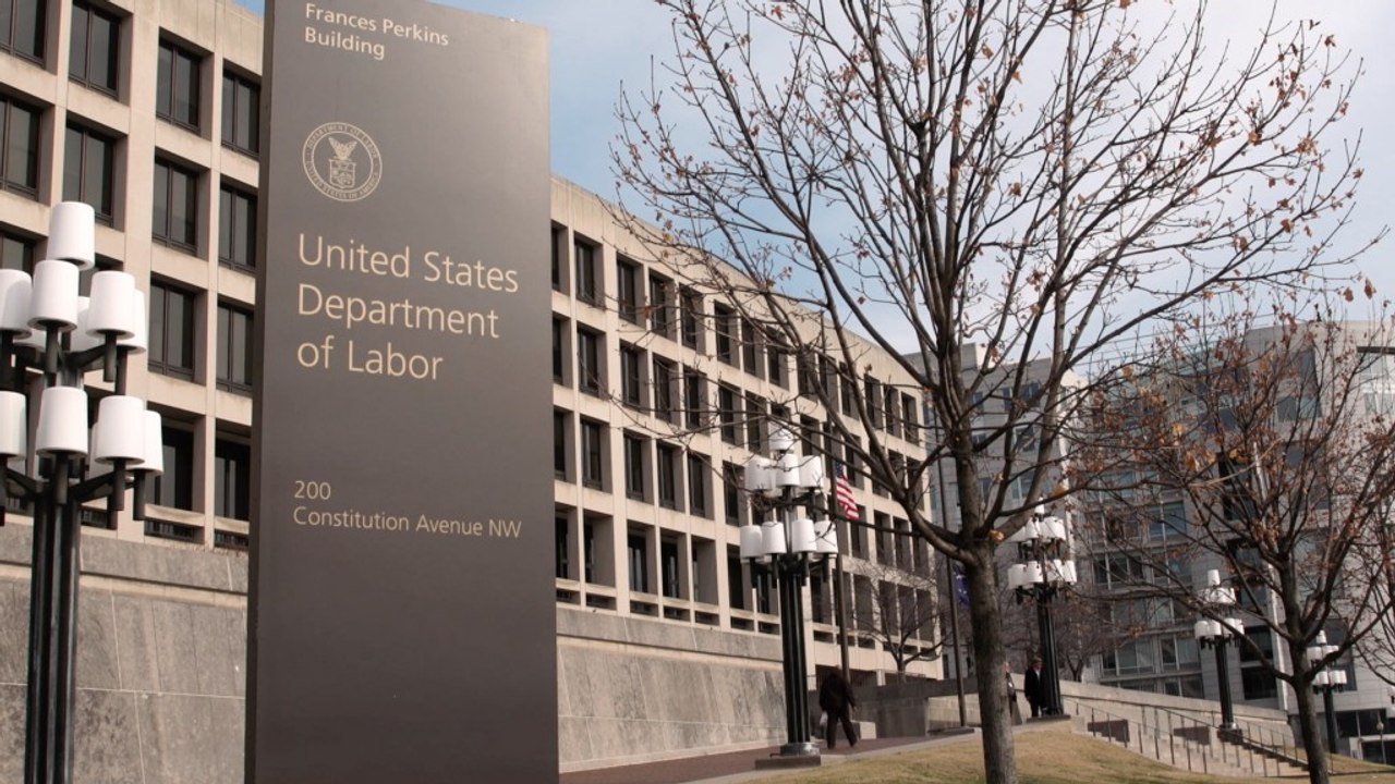 Trump's federal hiring freeze has been lifted. Here's what's next.