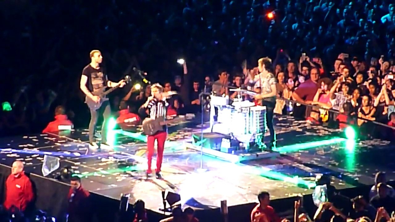 Muse - Guiding Light - Paris Stade de France - 06/21/2013