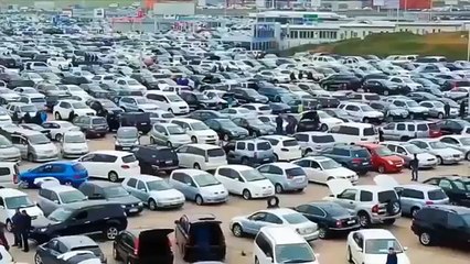 Gürcüstan otomobil pazarı görünce şok olacaksınız