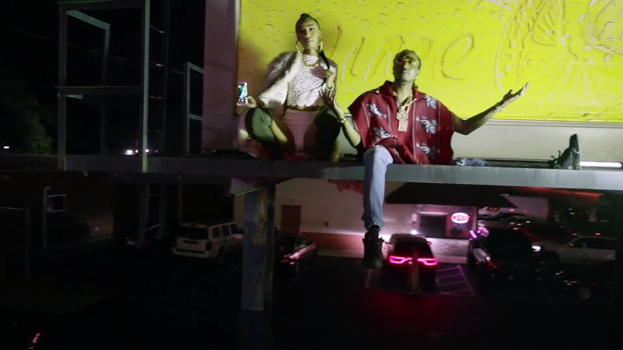 Bad and Boujee ft. Lil Uzi Vert - Migos - Official Video