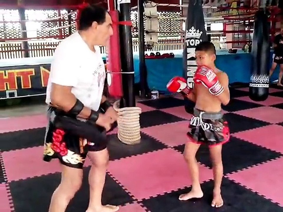 allenamento bambino thai