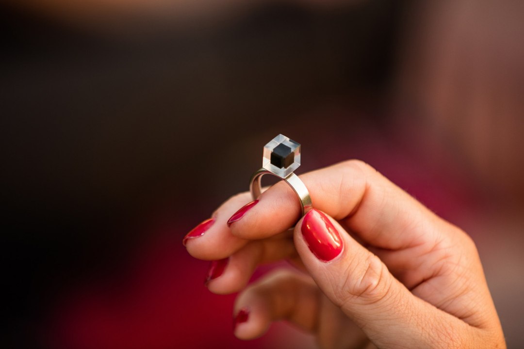 A Dutch Artist Created A Tower That Makes Smog Into Jewelry