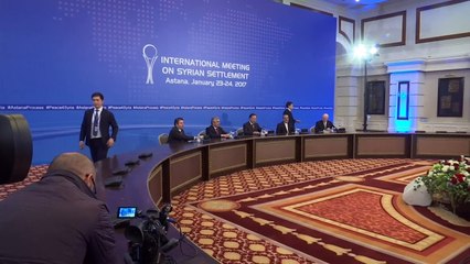 Russian planes target IS positions in east Syria