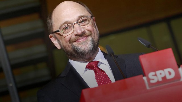 Allemagne : Martin Schulz s'attaque à Angela Merkel