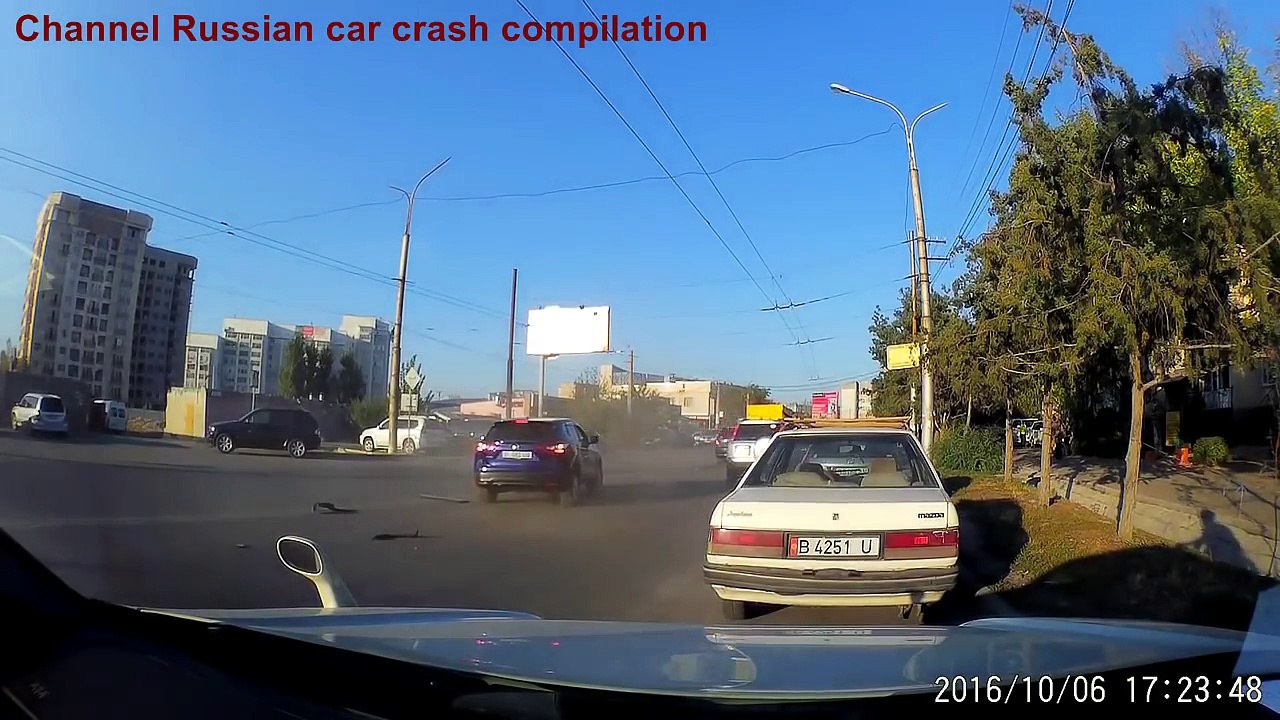 Russian Car crash compilation October part 1