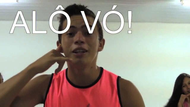 Whindersson Nunes Alô vó, tô reprovado (OFICIAL) PARÓDIA 'Alô vó, Tô estourado Forró Safado Clip oficial'