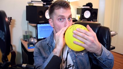 80Fitz fait du beatbox après avoir inhalé de l'hélium