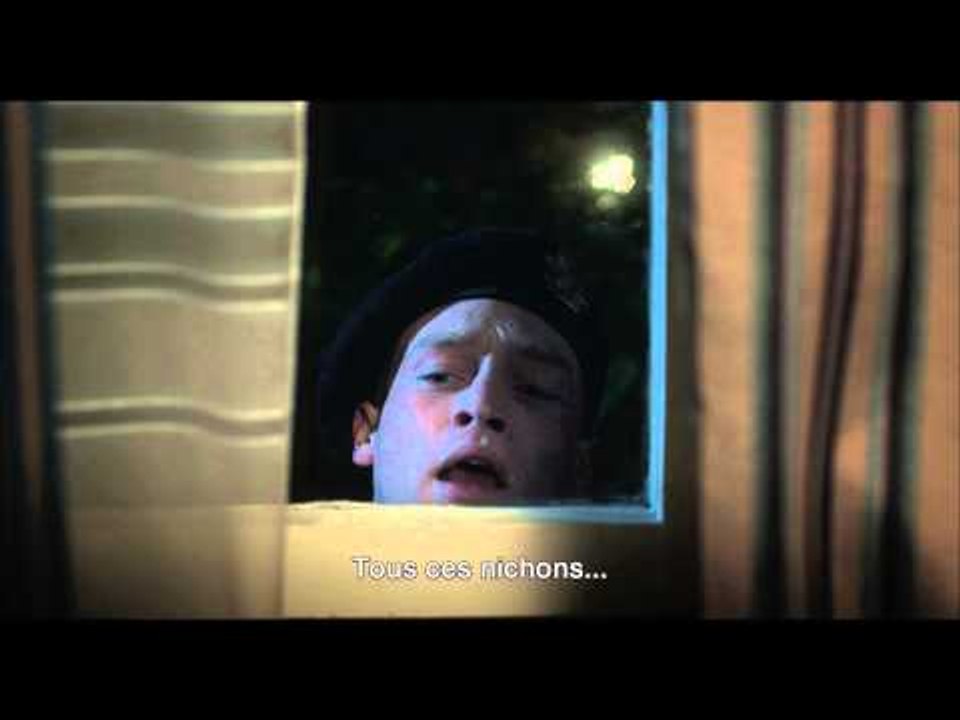 QUEEN AND COUNTRY - Extrait 1
