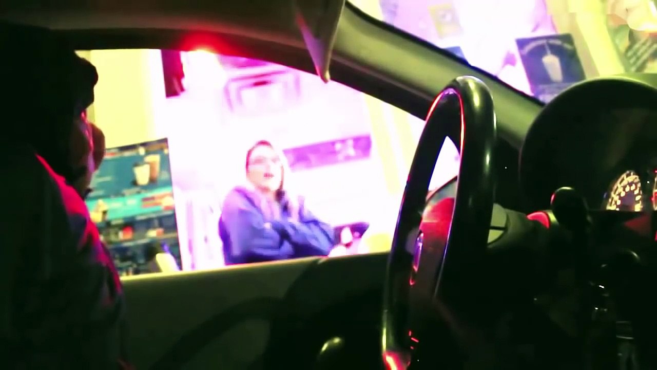 СТРАШНЫЕ розыгрыши над людьми Pranks 2016 новые...