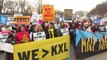 Manifestação contra projetos de oleodutos retomados por Trump