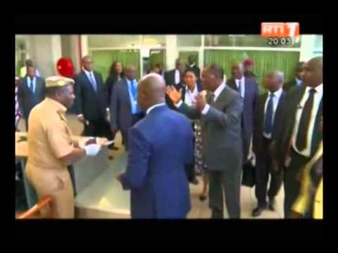 Départ du Chef de l`Etat à Dubaï (Emirats Arabes Unis)