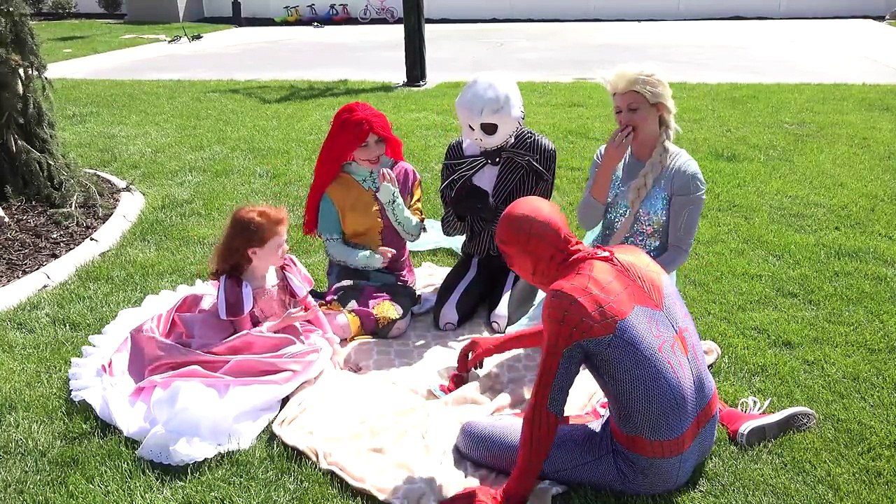 Spiderman And Elsa Meets Jack the Pumpkin king w/ Princess Elena of Avalor Superheroes in Real life