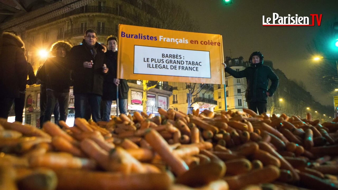 Les buralistes en colère déversent 2 tonnes de carottes à Barbès