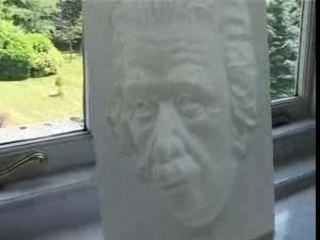 Hollow face illusion
