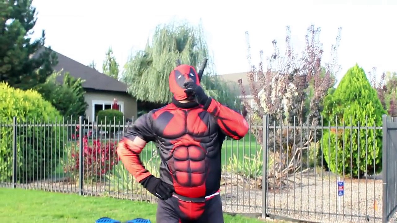 The Amazing Blue Spiderman vs Bane vs Deadpool - Real Life Superhero Battle