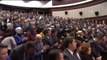 Başbakan Yıldırım, AK Parti Siyaset Akademisi Mezunlarına Sertifikalarını Verdi
