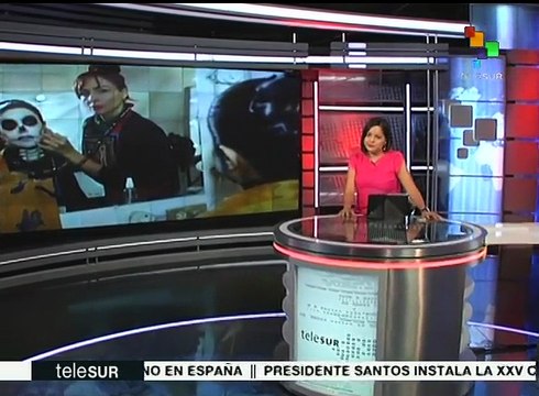 México celebra a los muertos con tradiciones y colorido