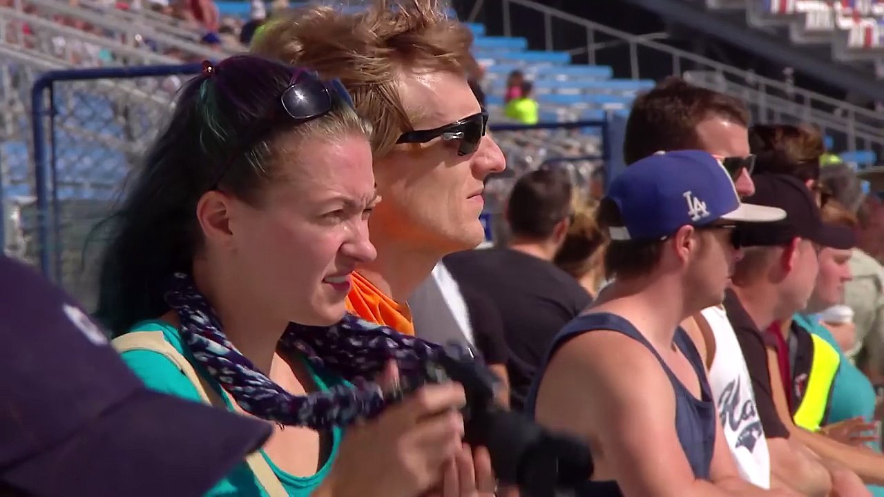 High Winds at Las Vegas Motor Speedway for Season Closer   Red Bull Air Race 2016