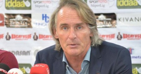 Riekerink'i Şoke Eden Soru: Kızlarınız Garson mu?