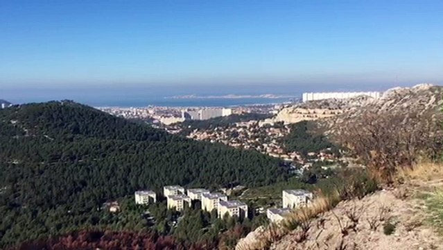 15000 coureurs participent à Marseille-Cassis
