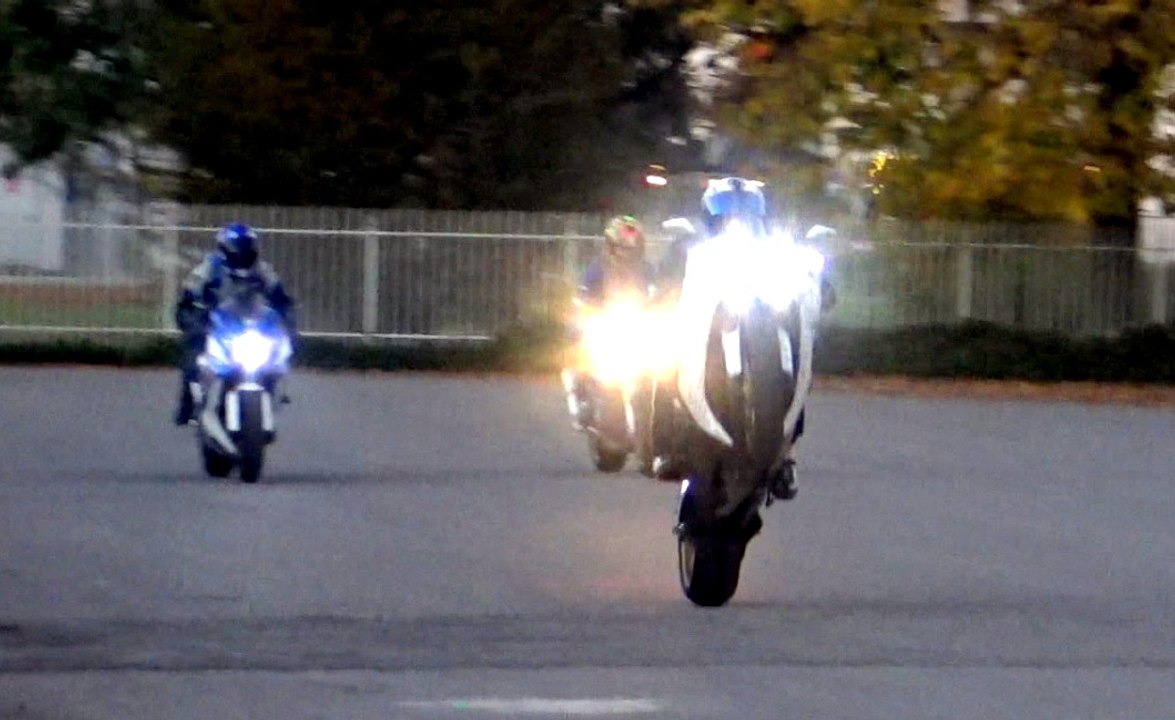 YAMAHA R1 Vs SUZUKI GSX R Vs YAMAHA R6 ( VIDEO 4K)