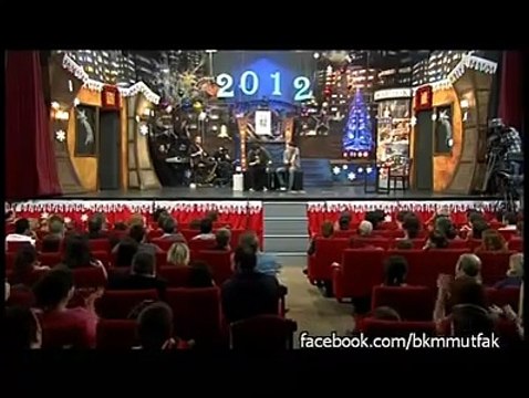 Eşarbını Yan Bağlama Oğuzhan Koç & Eser Yenenler