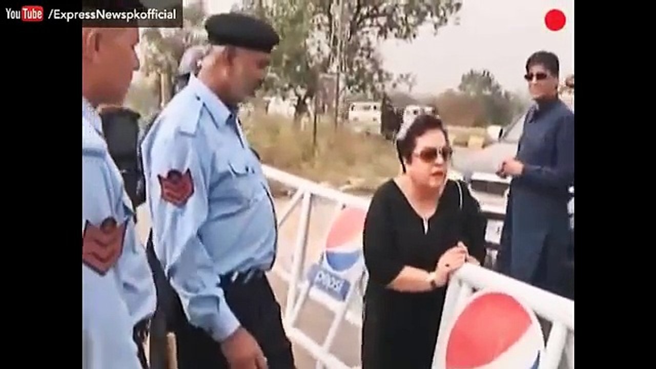 Shireen Mazari removing obstacles like a Boss to reach Bani Gala