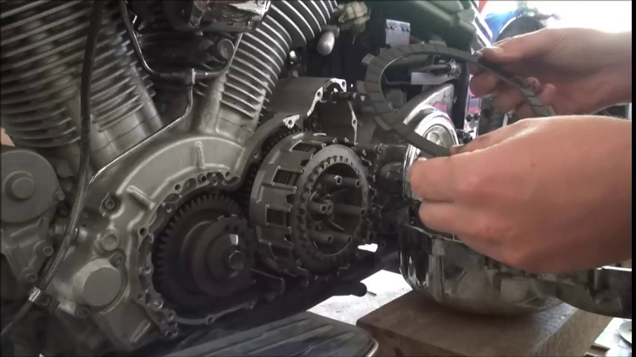 Kupplungsbeläge überprüfen bzw. wechseln Yamaha XV 1600 Wildstar