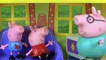 PEPPA PIG Thanksgiving Day Dinner George Pig, Mummy Pig, & Daddy Pig! Peppa Pig Playtime Episode