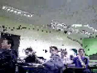 yen a fon d brui chelou en cour