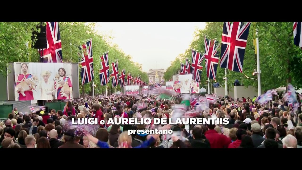 NATALE A LONDRA DIO SALVI LA REGINA - TEASER HD