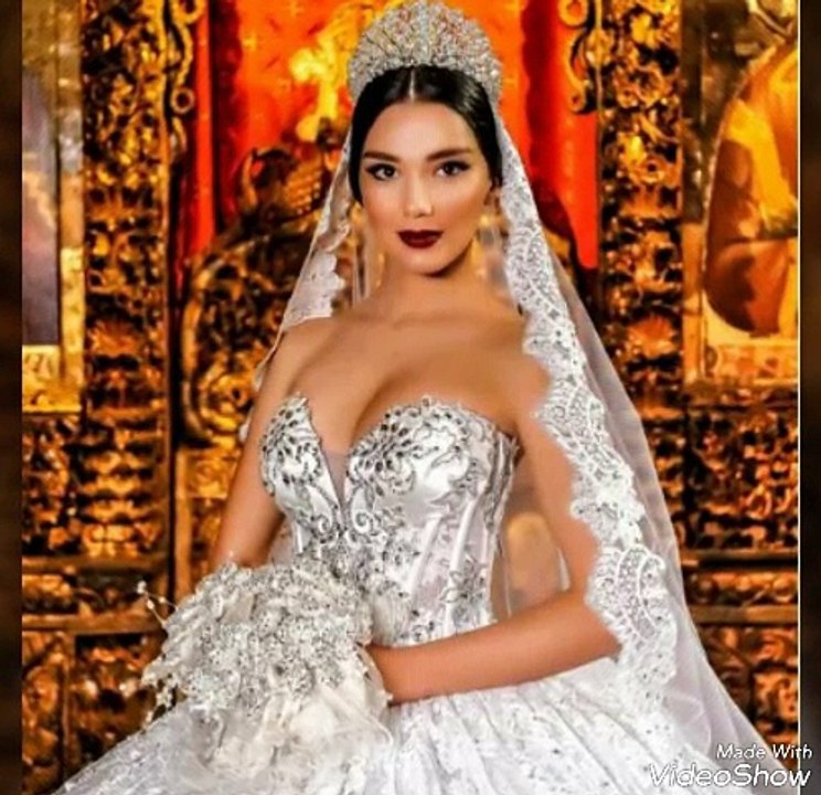 Bridals in white dresses