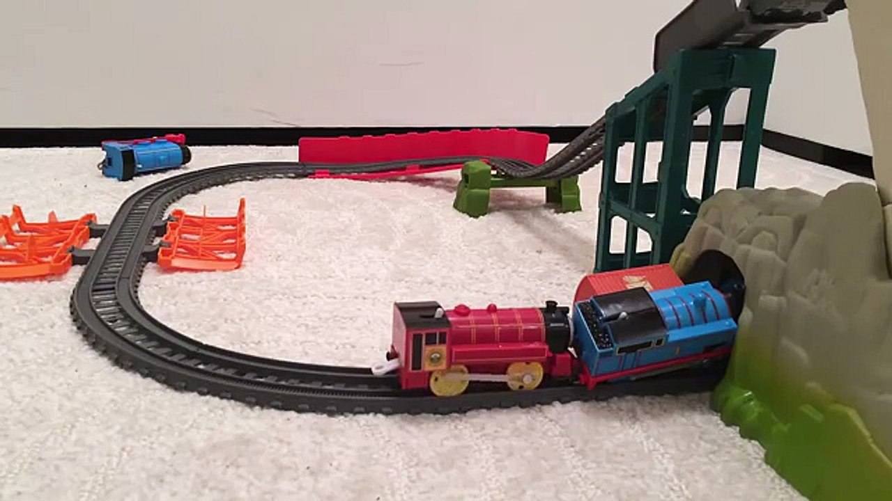 Thomas and Friends, thomas le petit train en français, thomas y sus amigos en español