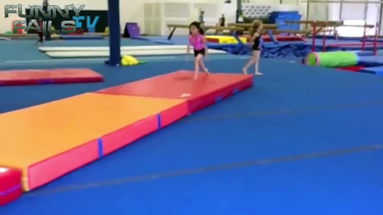 Trampoline Fails Compilation - The Funniest Trampoline Accidents