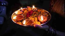Guirnaldas, velas y petardos para celebrar el Diwali, la 