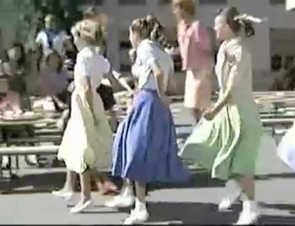 Grease "Summer Nights" First Song video Dailymotion
