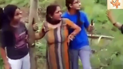 Funny Clip Pakistani Girls Fighting very funny , WWE girls  Fight 1